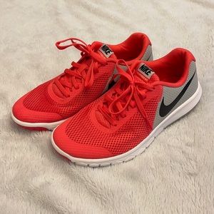NIKE — flex experience RN 5